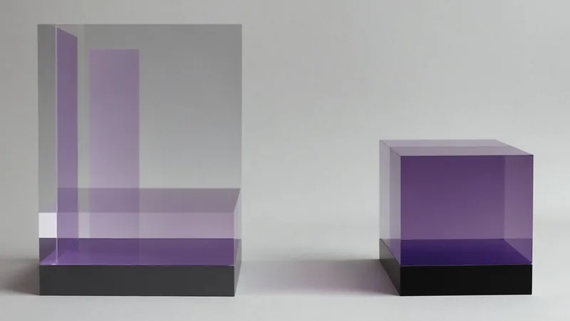 Editable screens versus static images